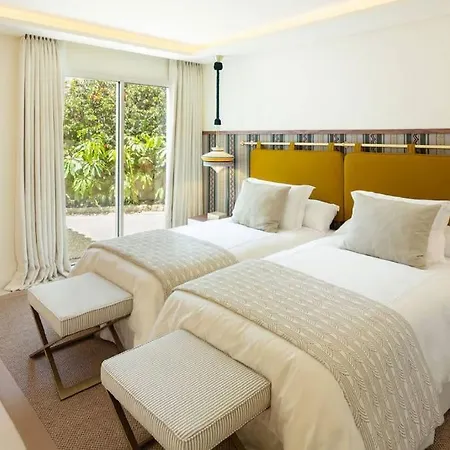 Beachfront La Luisa, Golden Mile, فيلة *