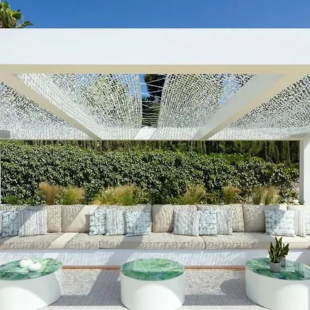 فيلة Beachfront La Luisa, Golden Mile, *